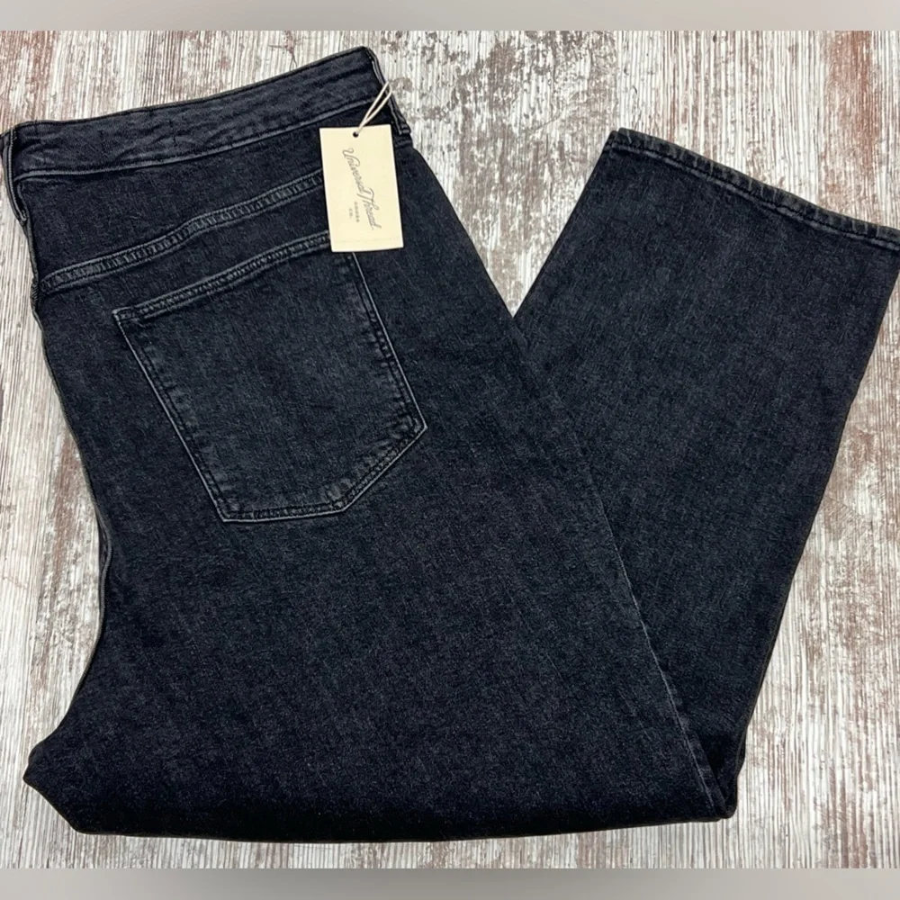 Women's High-Rise Slim Straight Jeans - Universal Thread™ - Black - Sz 22W